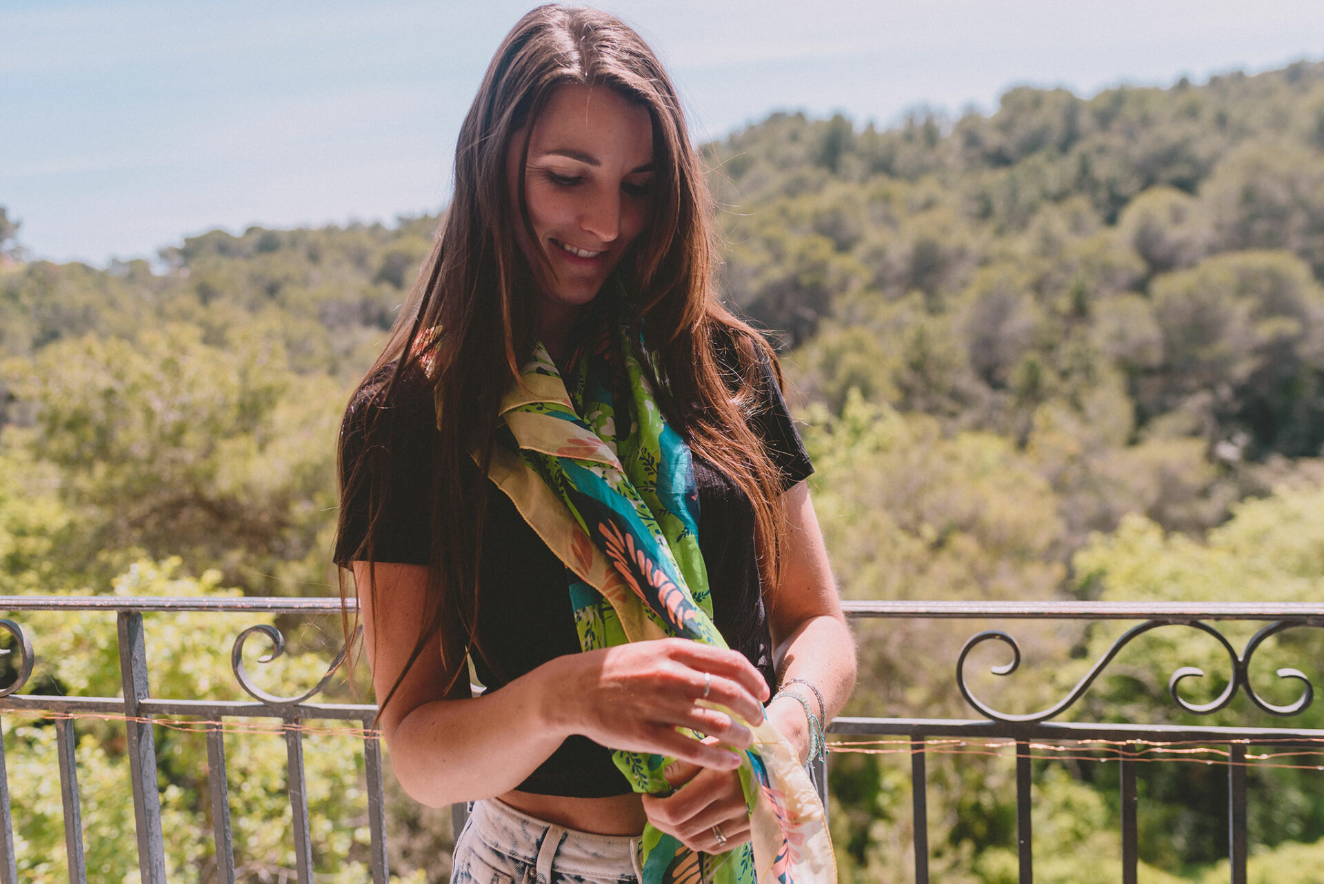 Foulard en soi pour voyageuse, marque La Fiancée