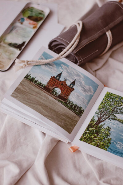 Agrémenter livre photo de voyage